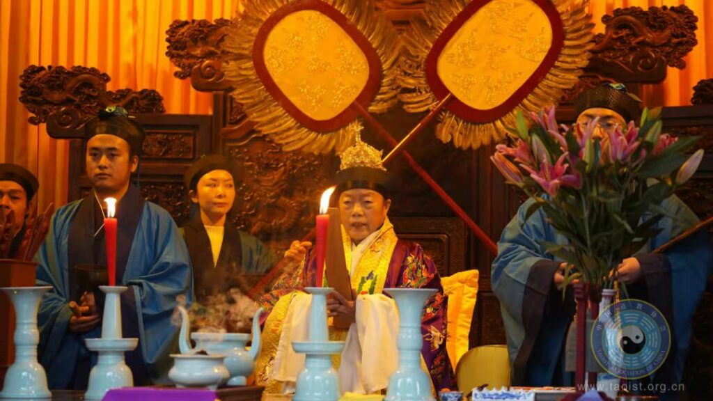 New abbot of Lao Jun Shan Temple in Sichuan - 道教世界 - Dao World