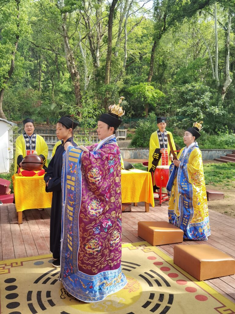 Qingming Rituals Qing Ming Festival Ceremony at Wuhan Da Dao Guan - 道教世界 - Dao World